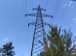 Напичканные взрывчаткой украинские БПЛА атаковали энергосистему Волгоградской области