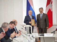 В Волгограде талантливым ученым вручили премии