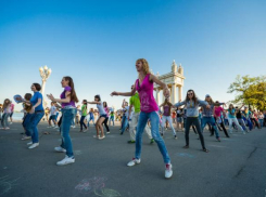 Названа дата открытия отреставрированной верхней террасы центральной набережной в Волгограде