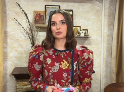 Исполнительница хита «Матушка-земля» собрала аншлаг на первом сольном концерте в Волгограде 