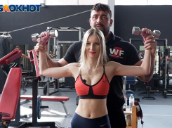 Как привести себя в идеальную форму за майские праздники показала блондинка из Волгограда