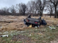 Колесо взорвалось у «четырнадцатой» в Волгоградской области: пострадала девушка