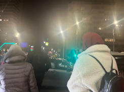 Центр Волгограда застыл вечером 21 февраля в огромных пробках