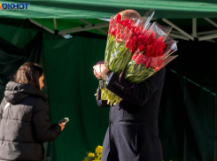  Названы самые популярные подарки к 8 марта в Волгограде