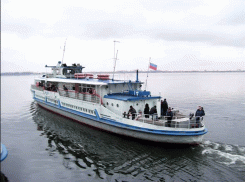 В Волгограде вдвое сократятся рейсы речных трамвайчиков