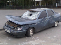 На севере Волгограда ищут хозяина «покалеченной» ВАЗ-2110