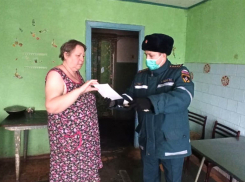 Жителям Волгограда напомнили куда звонить в случае пожара