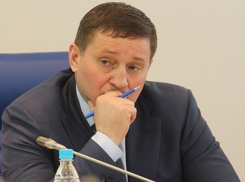 Волгоградский губернатор Андрей Бочаров повысил свою оценку в рейтинге влияния глав субъектов РФ