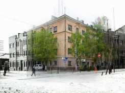 Тогда и сейчас: дом с поэтичным названием в Волгограде – «дом с лебедями»