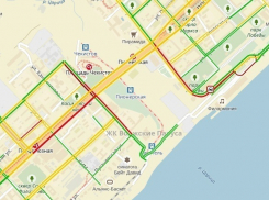 Ворошиловский район Волгограда встал в вечерней пробке 