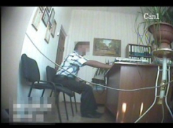 Под Волгоградом директор школы идет под суд за «помощь» ученикам во время ЕГЭ