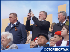 Кто смотрел парад в Волгограде с самых удобных мест: фоторепортаж с ВИП-трибун