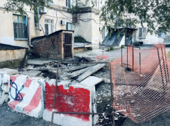 МКД в центре Волгограда месяц выживает без горячей воды 