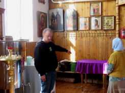 Икону «Спас Нерукотворный» и дамский велосипед украл из храма мужчина в Волгоградской области 