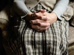Предлагала помощь по хозяйству: 25-летняя фроловчанка отправилась под суд за 9 эпизодов обмана пенсионеров