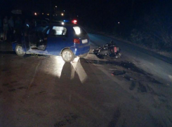 В Волгограде «Дэу Матиз» протаранил мотоцикл: двое в больнице