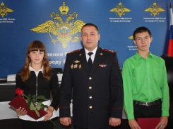 На юге Волгограда школьники спасли полуторагодовалую девочку