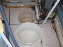 Третий месяц без тепла замерзают жильцы вместе с детьми в стенах общежития на юге Волгограда