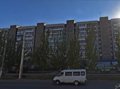 Слепая 87-летняя волгоградка выпала из окна девятиэтажки