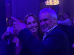 Альбина Джанабаева устроила романтические танцы с Валерием Меладзе