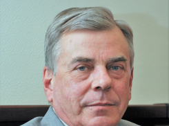 Корифей волгоградской хирургии Александр Полянцев празднует 70-летие