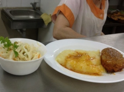 Поставщики некондиции для школьных столовых Волгоградской области отделались штрафом