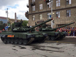 «Блокнот Волгограда» публикует видео Парада Победы
