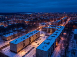 «Цинично атакуют жилые дома, есть пострадавшие»: Волгоград пережил массовую атаку украинских БПЛА