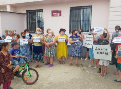 В поселке Майском в Волгограде более десяти лет живут без воды летом