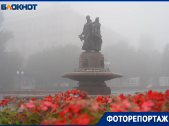 Волгоград превратился в Сайлент-Хилл: туманный фоторепортаж из центра города