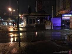 Инженер на Renault Logan сбила трех подростков на юге Волгограда: 16-летняя девочка госпитализирована