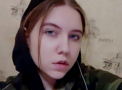 Второй месяц в Волгограде ищут водителя, сбившего девушку на оживленной дороге