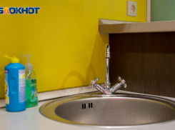 Волгоградцы останутся без горячей воды на две недели: список адресов