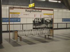 «У нас за такие огребли бы по полной»: аскетичные остановки Мюнхена удивили волгоградку