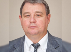 Директор Волгоградского института архитектуры и строительства Игорь Стефаненко отмечает день рождения