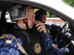 Во Фролово безработный сломал руку продавцу разводным ключом