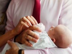 Волгоградской области дали федеральные деньги на выплаты первенцам