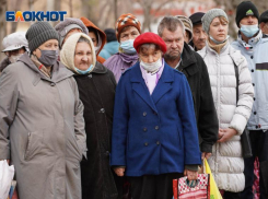 Подцепил коронавирус в соседнем регионе, ждал тест дома и умер: в Волгоградской области  больше 1000 умерших от COVID-19