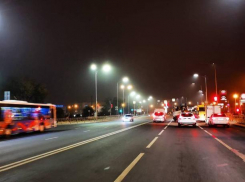 С утра Волгоград «накрыло» пыльной бурей