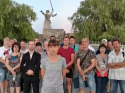 Отчаявшиеся клиенты автосалона «Волга-град» попросили помощи министра внутренних дел страны