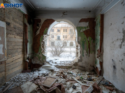 На юге Волгограда за три миллиона снесут три аварийных дома 