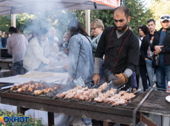 Лишь на 4000 порции шашлыков наскребли волгоградцы за День города