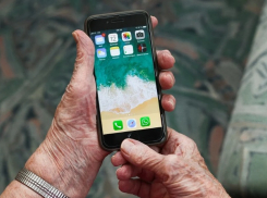 Волгоградцы не могут дозвониться на телефон горячей линии по бесплатным маскам