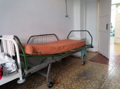 У него не было шанса: умер один из троих пострадавших от взрыва самогонного аппарата под Волгоградом