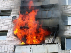  В центре Волгограда из-за пожара эвакуировано 30 человек