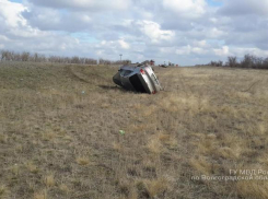 В ДТП на трассе под Волгоградом 1 погиб, 2 пострадали 