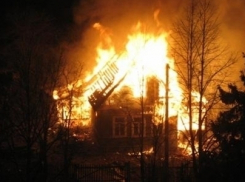 Под Волгоградом на пожаре погибли двое братьев