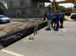 В Волгограде концессионеры обещали показать образец восстановления асфальта после ремонта