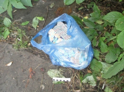 В Волгограде парень обнаружил в кустах младенца