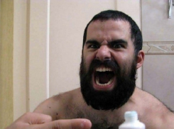 Суровые волгоградцы назвали москвичей неженками и высмеяли старт отопительного сезона в столице